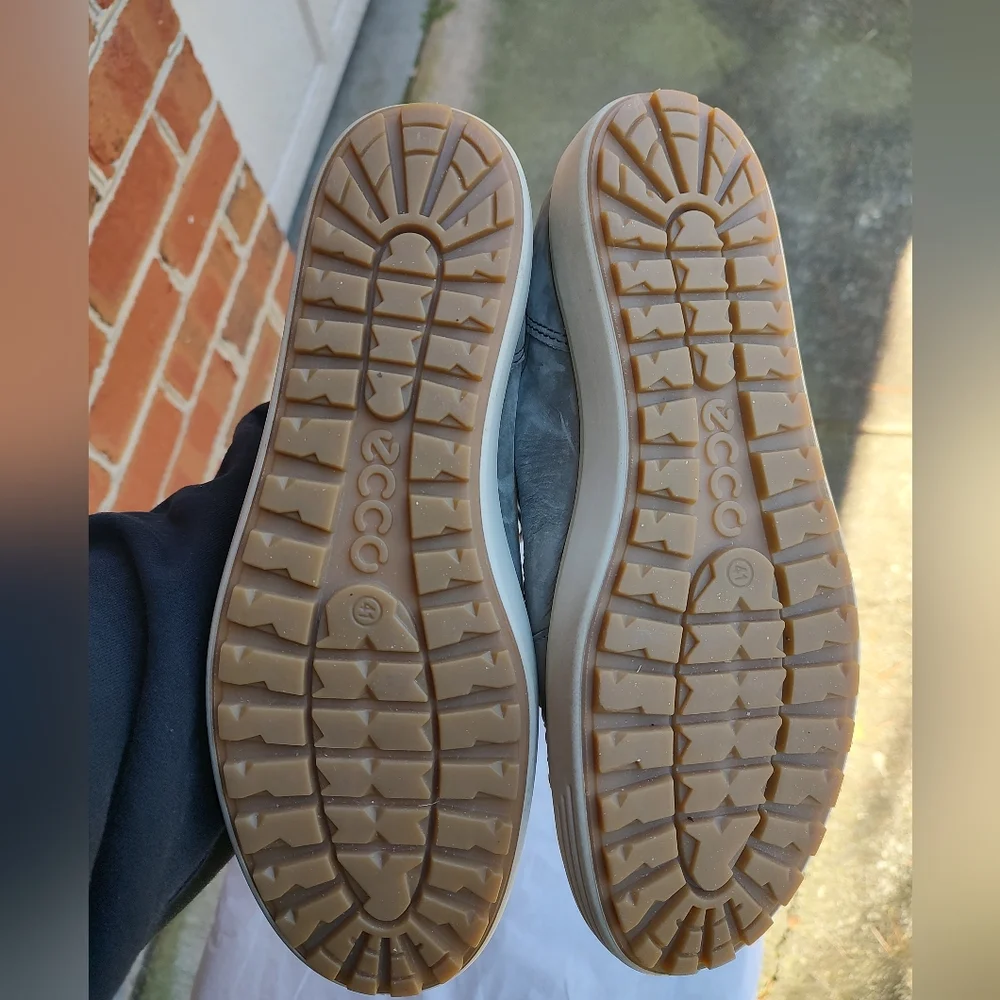 🏵️ Ecco Blue Grey Suede Moc Ankle Boots 🏵️ - Picture 10 of 10